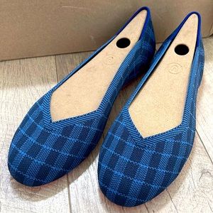 Rothy’s round toe flats